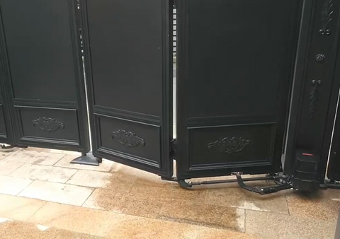 F-720曲臂門電機工程現(xiàn)場實拍