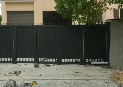 F-600搖臂門電機工程現(xiàn)場實拍