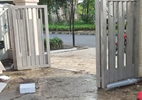 F-600搖臂門電機工程現(xiàn)場實拍